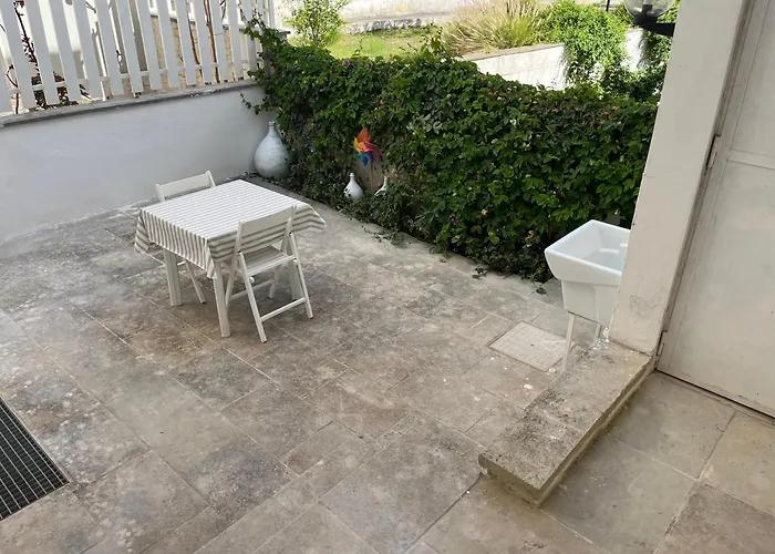 Villino Monte Sant\'Angelo